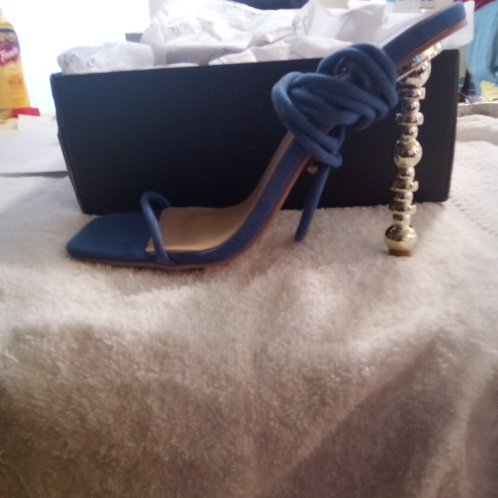 Elegant Blue Heeled Sandals with Silvery Gold Accents